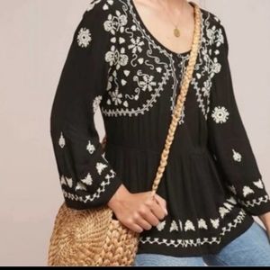 Meadow Rue by Anthropologie Gardiner Peasant Embroidered Top